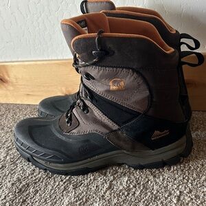 Sorel Dark Brown and Black Insulated Boots